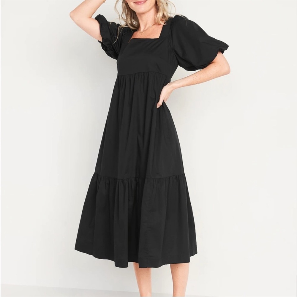 Old Navy
Fit & Flare Puff-Sleeve Cotton-Poplin Smocked All-Day Midi Dress